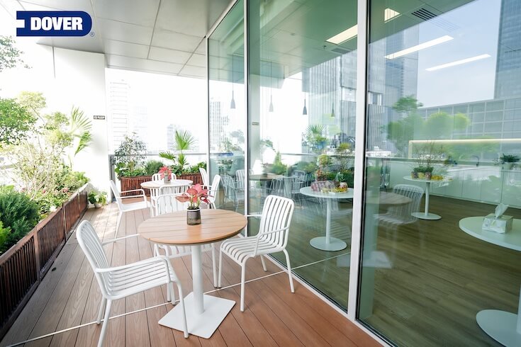 News 3-4-outdoor-seating